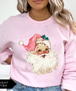 vintage christmas sweatshirt for women pink santa retro crewneck with fun holiday design comfortable and stylish for seasonal wear wa6sd