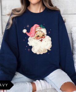 vintage christmas sweatshirt for women pink santa retro crewneck with fun holiday design comfortable and stylish for seasonal wear xiuj7