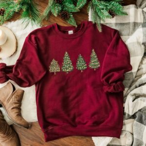 vintage christmas sweatshirt for women plus size crewneck design with festive christmas tree print lcwrq