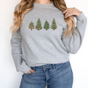 vintage christmas sweatshirt for women plus size crewneck design with festive christmas tree print vc7nn