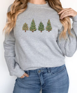 vintage christmas sweatshirt for women plus size crewneck design with festive christmas tree print vc7nn scaled