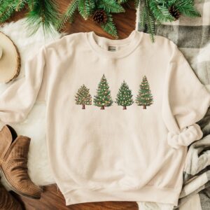 vintage christmas sweatshirt for women plus size crewneck design with festive christmas tree print zsyak