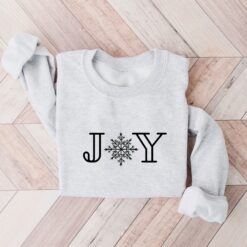 vintage christmas sweatshirt for women plus size with snowflake design unisex holiday style for winter celebrations nefgk scaled