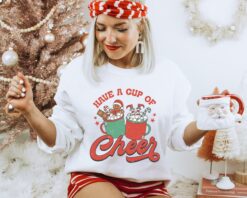 Vintage Christmas Sweatshirt for Women Retro Crewneck Design Comfortable Fit Perfect for Holiday Celebrations