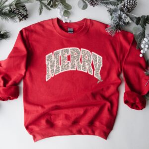 vintage christmas sweatshirt for women retro merry crewneck varsity style soft comfortable fabric ideal for holiday celebrations pfjar