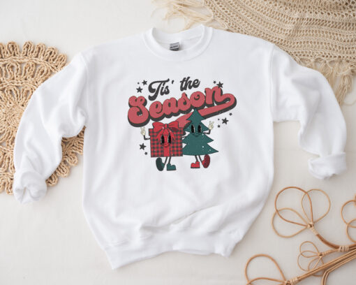 vintage christmas sweatshirt for women retro xmas crewneck with trendy design comfortable and fun holiday apparel 646ya