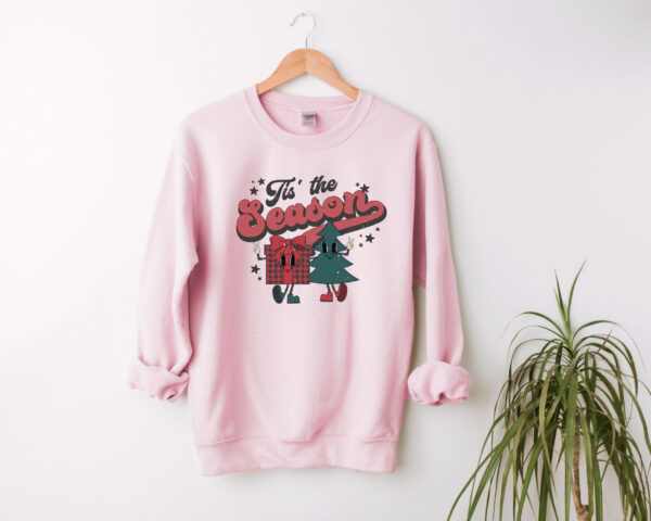 vintage christmas sweatshirt for women retro xmas crewneck with trendy design comfortable and fun holiday apparel