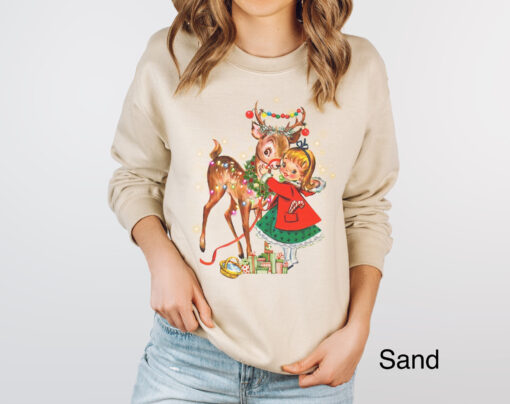 vintage christmas sweatshirt for women with 1950s reindeer design oversized retro holiday shirt for xmas parties and celebrations bwlv2