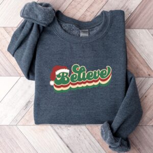 vintage christmas sweatshirt for women with believe and merry bright design comfortable crewneck style for holiday wear 9mhrl