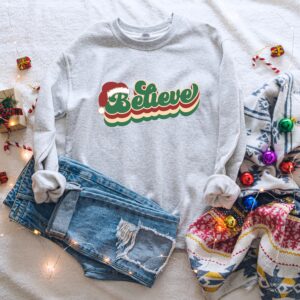 vintage christmas sweatshirt for women with believe and merry bright design comfortable crewneck style for holiday wear ysbfz