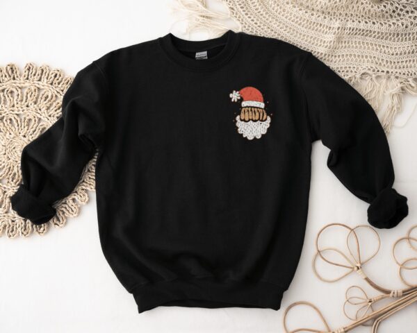 vintage christmas sweatshirt for women with believe detail retro design and cute crewneck style