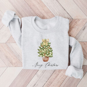 vintage christmas sweatshirt for women with christmas tree design and comfortable crewneck style for winter wear vu81o