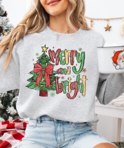 vintage christmas sweatshirt for women with cute bow design family holiday hoodie for fun celebrations and seasonal comfort 3kq0o scaled