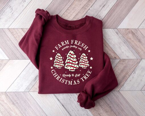 vintage christmas sweatshirt for women with farm fresh christmas tree design and cake graphic on comfortable crewneck style h70d0 scaled