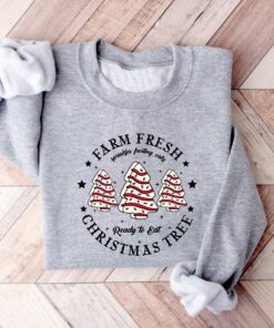 vintage christmas sweatshirt for women with farm fresh christmas tree design and cake graphic on comfortable crewneck style o2ltd scaled