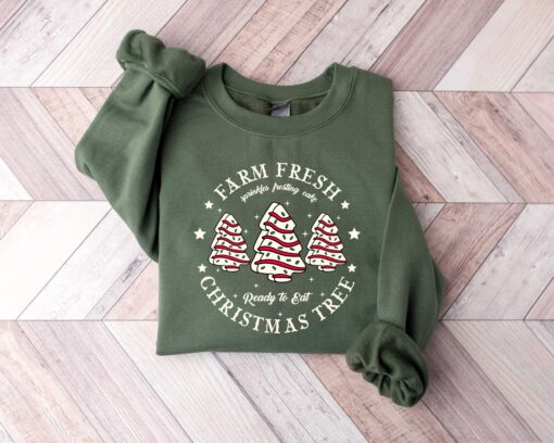 vintage christmas sweatshirt for women with farm fresh christmas tree design and cake graphic on comfortable crewneck style xwtmj scaled