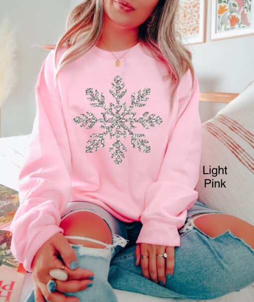 vintage christmas sweatshirt for women with faux glitter silver snowflake design ideal for winter and holiday celebrations mc8kq