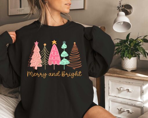 vintage christmas sweatshirt for women with fun holiday design and winter comfort fz5vj scaled