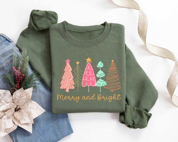 vintage christmas sweatshirt for women with fun holiday design and winter comfort puydq