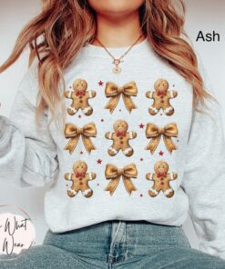 vintage christmas sweatshirt for women with gingerbread bow design oversized holiday top featuring cute cookie print iidg3