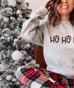 vintage christmas sweatshirt for women with ho ho ho design and comfortable crewneck style 2mvsk