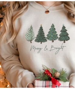 vintage christmas sweatshirt for women with holiday tree design and winter crewneck style iopeq