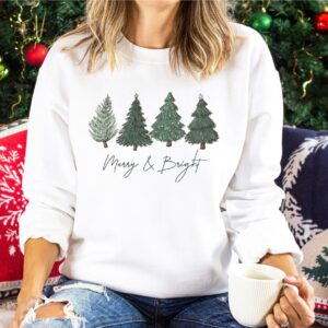 vintage christmas sweatshirt for women with holiday tree design and winter crewneck style qijmz