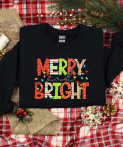 vintage christmas sweatshirt for women with merry bright light design ideal for family gatherings and holiday celebrations 5ctoc scaled