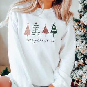 vintage christmas sweatshirt for women with merry christmas tree design and cute holiday theme 3yzpx