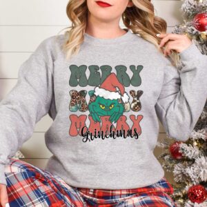 vintage christmas sweatshirt for women with merry design and comfortable fit t5hoe scaled