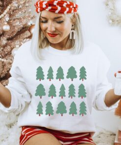 vintage christmas sweatshirt for women with pine tree design comfortable winter crewneck for holiday style uafgs