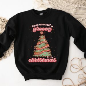 vintage christmas sweatshirt for women with retro design and crewneck style 7lqrh