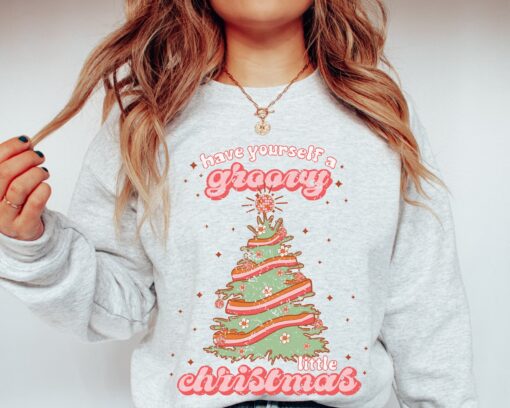 vintage christmas sweatshirt for women with retro design and crewneck style 93u1r