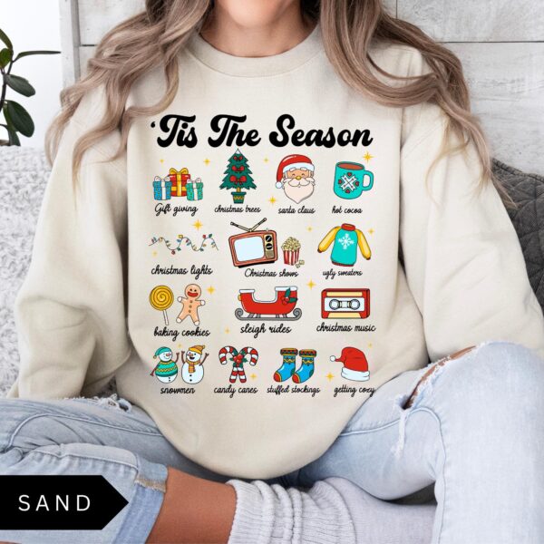 vintage christmas sweatshirt for women with retro design and trendy holiday style qrwns