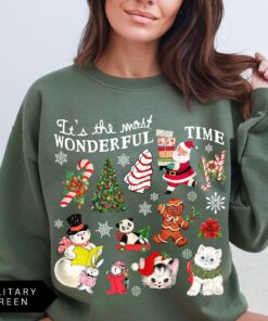 vintage christmas sweatshirt for women with retro design and trendy holiday theme ideal for celebrating the most wonderful time of the year gpo5f