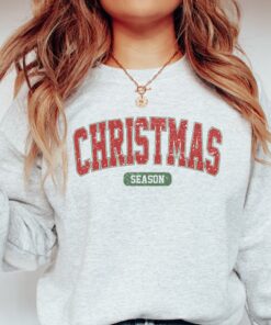 vintage christmas sweatshirt for women with retro varsity style for holiday celebrations and festive gatherings 4zpyw