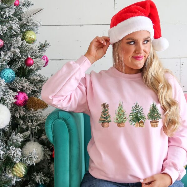 vintage christmas sweatshirt for women with rustic tree design and comfortable crewneck style for winter wear 5spfw scaled