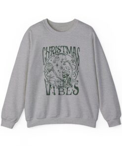 vintage christmas sweatshirt for women with skeleton design and crewneck style srqwz