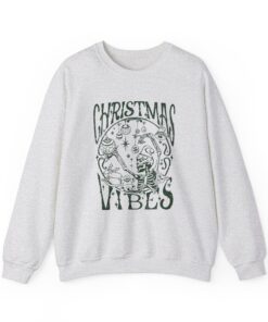 vintage christmas sweatshirt for women with skeleton design and crewneck style tu5mw