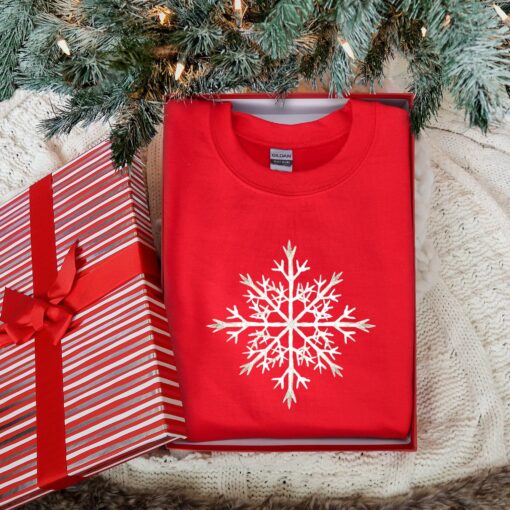 vintage christmas sweatshirt for women with snowflake design and merry bright theme plus size crewneck gkijo