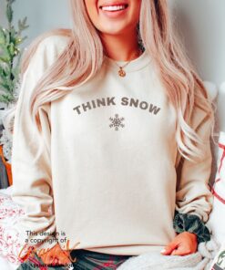 vintage christmas sweatshirt for women with snowflake design and winter theme for holiday celebrations and seasonal comfort z93la