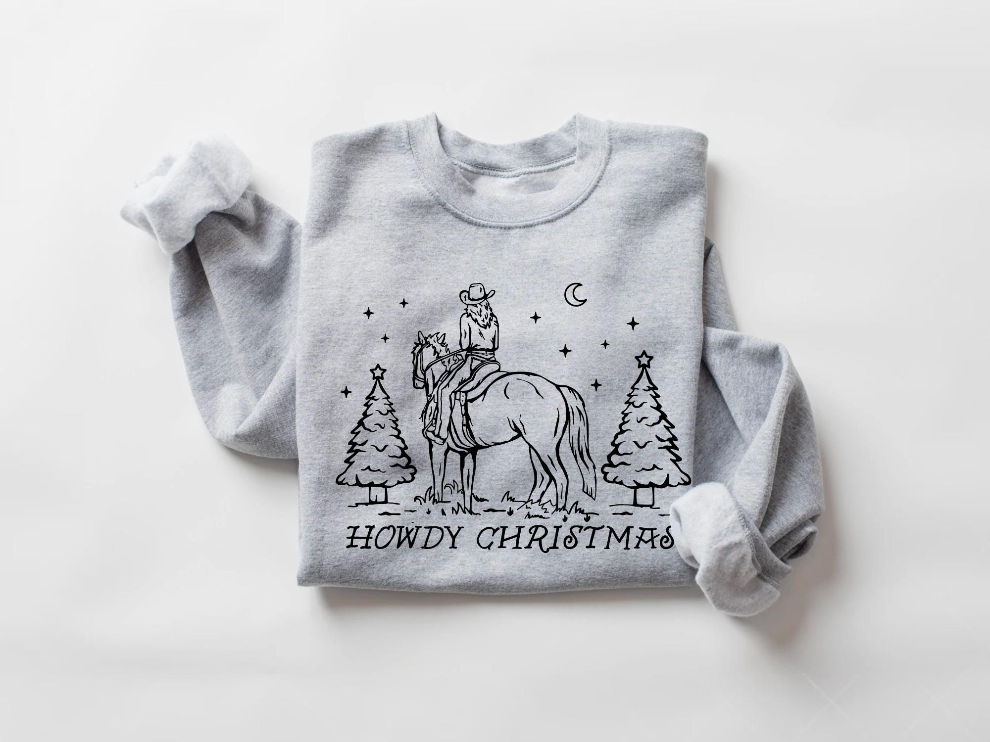 Vintage Christmas Sweatshirt Howdy Crewneck for Country Style with Grandmillenial Cowgirl Design Plus Size for Holiday Celebrations 4 vintage christmas sweatshirt howdy crewneck for country style with grandmillenial cowgirl design plus size for holiday celebrations jebln