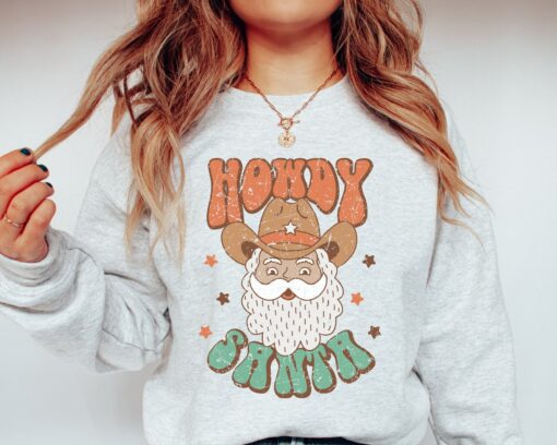 vintage christmas sweatshirt howdy santa design western style funny country cowboy tee for festive holiday wear