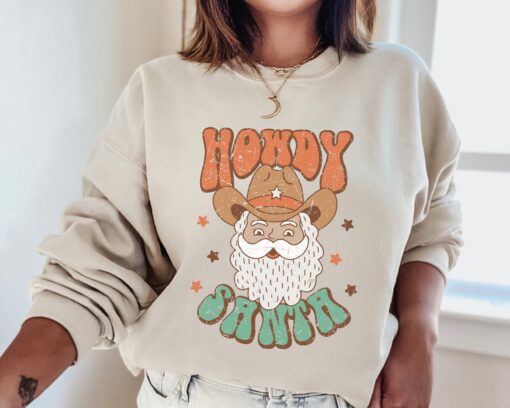 vintage christmas sweatshirt howdy santa design western style funny country cowboy tee for festive holiday wear dva0m