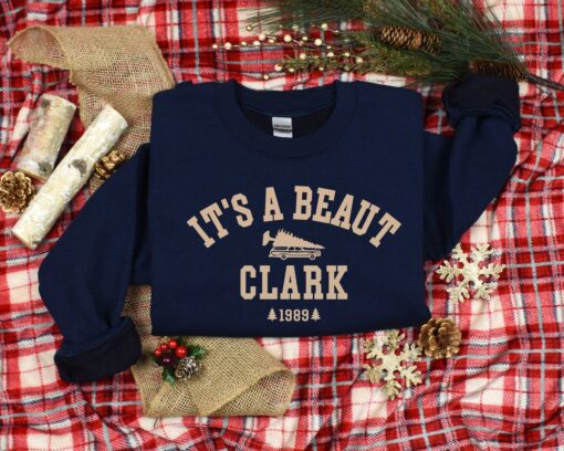 vintage christmas sweatshirt its a beaut clark funny design for holiday celebrations 5kxm7 scaled