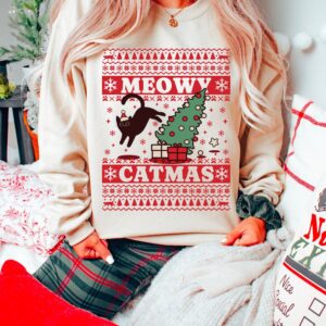 vintage christmas sweatshirt meowy catmas design for cat lovers funny ugly sweater for cat moms and festive holiday celebrations qds5q