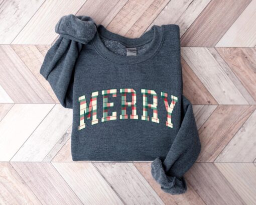 vintage christmas sweatshirt merry and bright crewneck with checkered design for religious christian faith celebrations gtmvf