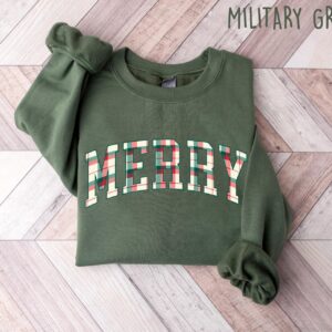 vintage christmas sweatshirt merry and bright crewneck with checkered design for religious christian faith celebrations r6a8u