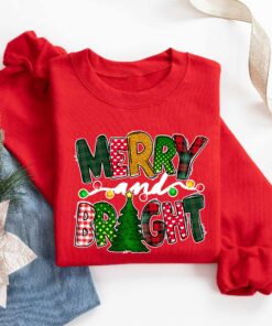 vintage christmas sweatshirt merry and bright design comfortable family hoodies for women ideal for holiday gatherings glmoe