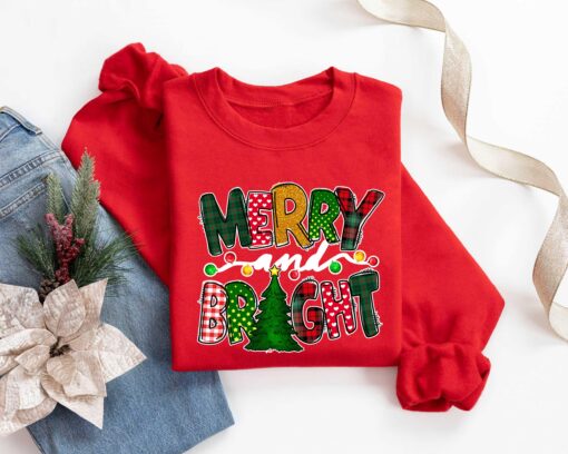 vintage christmas sweatshirt merry and bright design comfortable family hoodies for women ideal for holiday gatherings glmoe